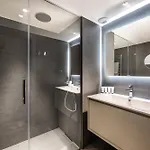 Ξενοδοχείο με διαμερίσματα Silverstone By Alpine 5*