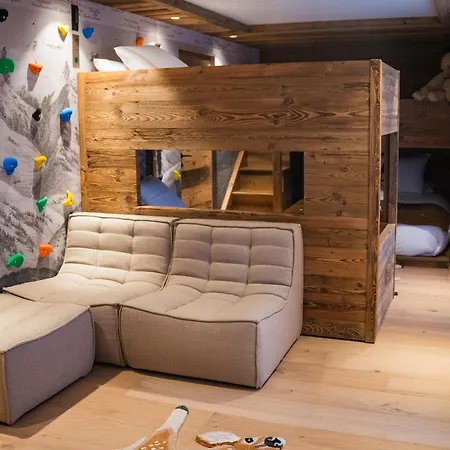 Aparthotel Silverstone By Alpine